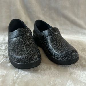 Croc clogs